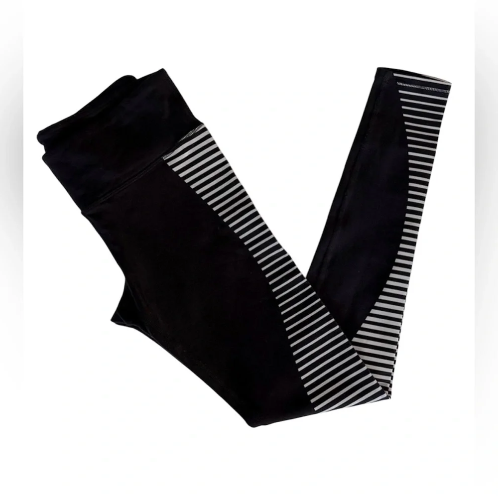 Alo Yoga Airbrush Leggings Black Reflector Size‎ Small Full Length